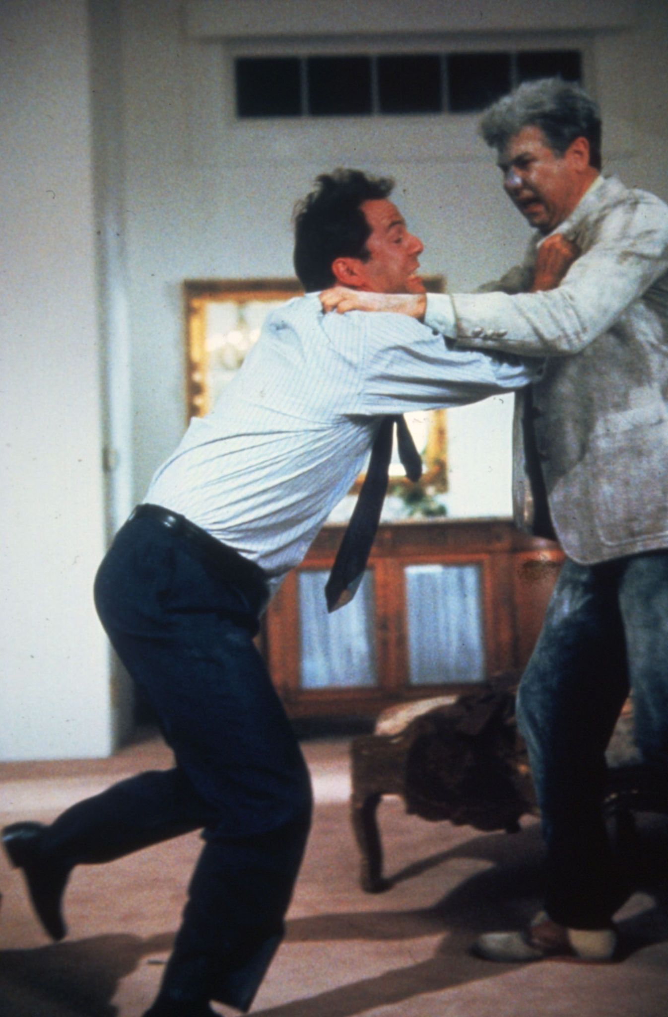 Still of Bruce Willis and John Larroquette in Blind Date (1987)