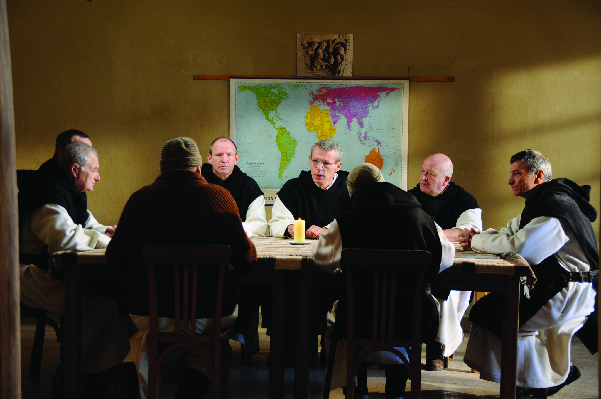 Still of Jacques Herlin, Jean-Marie Frin, Philippe Laudenbach, Xavier Maly, Loïc Pichon and Lambert Wilson in Des hommes et des dieux (2010)