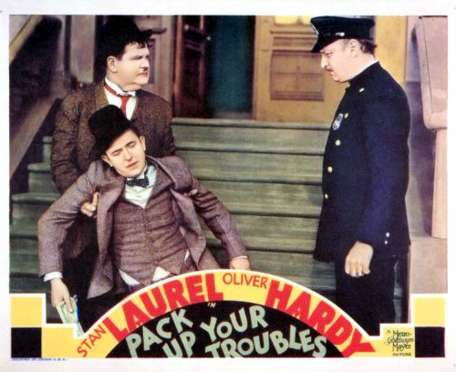 Oliver Hardy, Chester A. Bachman and Stan Laurel in Pack Up Your Troubles (1932)