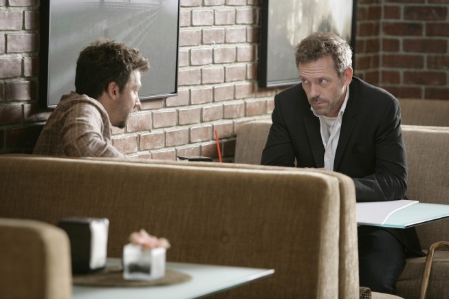 Still of Hugh Laurie and Michael Weston in Hausas (2004)