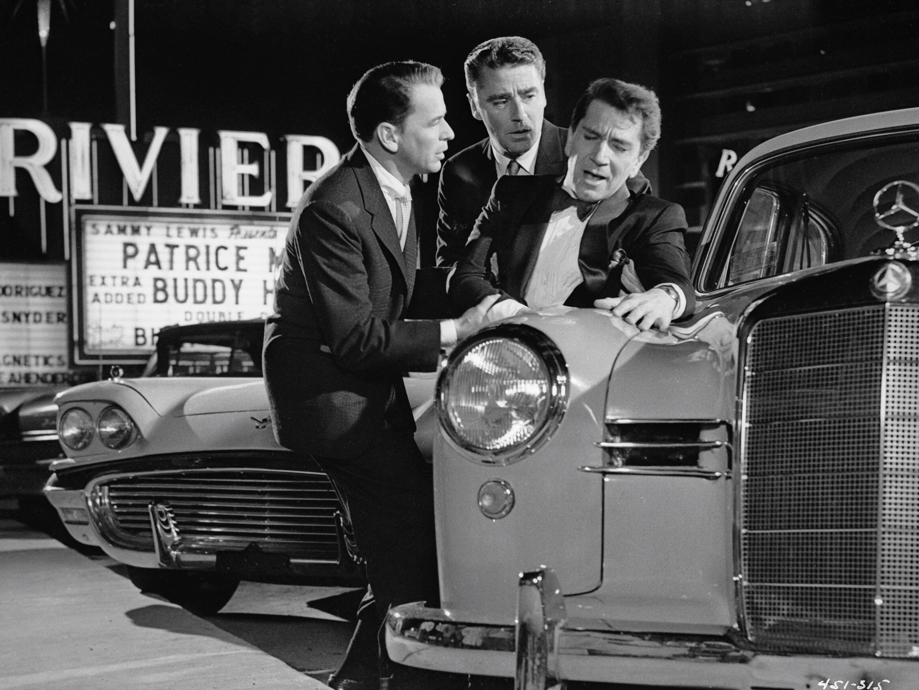 Still of Frank Sinatra, Richard Conte and Peter Lawford in Ocean's Eleven (1960)