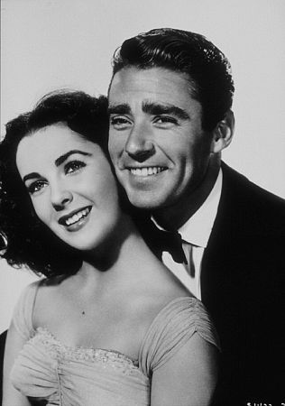 Elizabeth Taylor and Peter Lawford in 