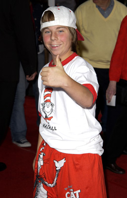 Steven Anthony Lawrence at event of Dr. Seuss' The Cat in the Hat (2003)