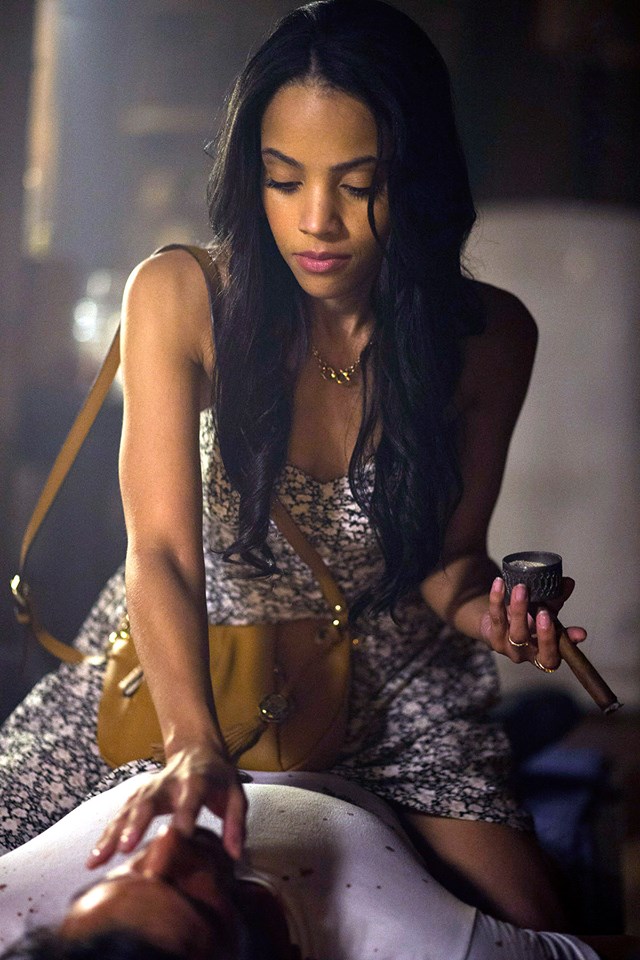 Still of Bianca Lawson in Witches of East End (2014)