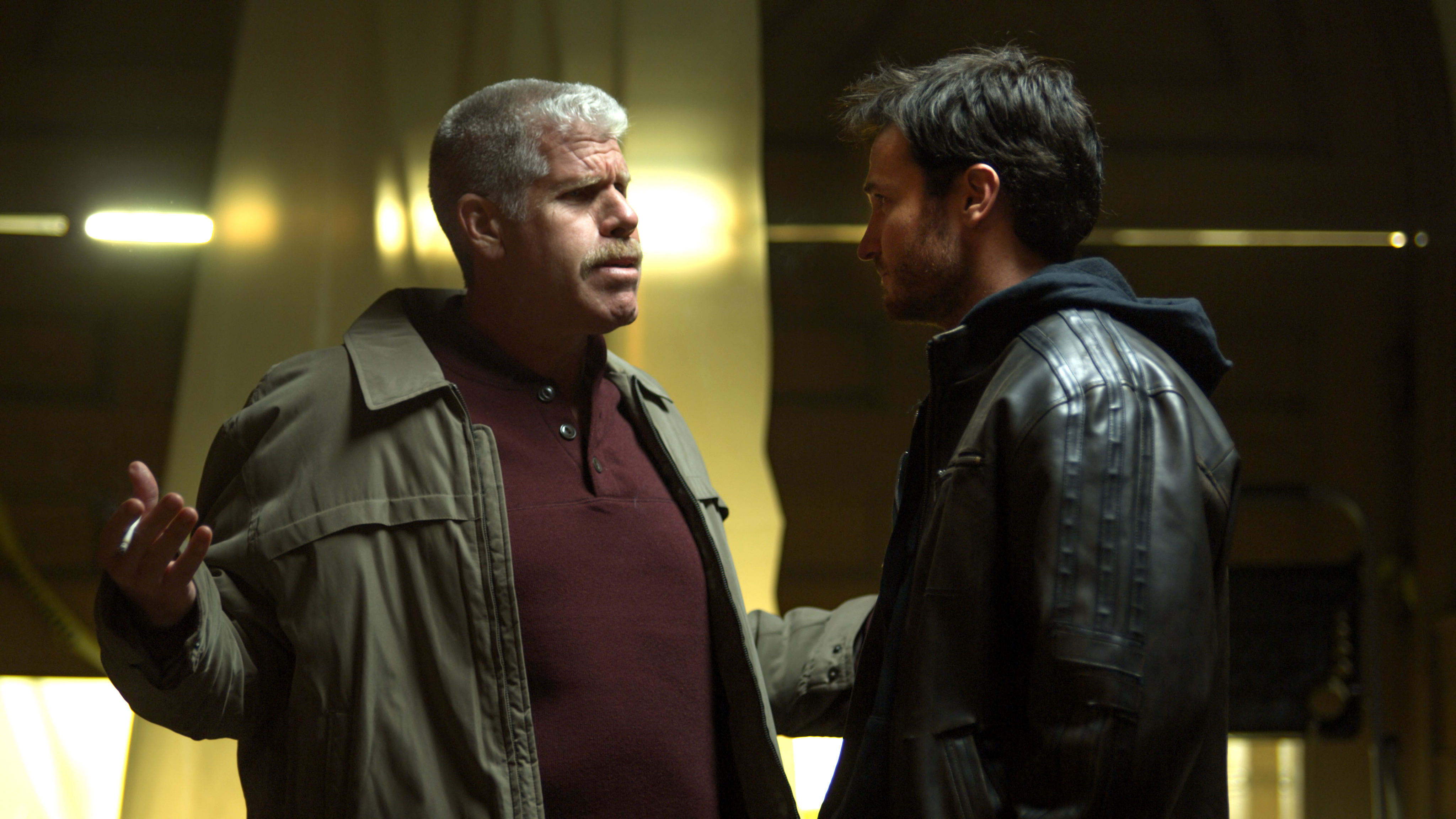 Still of Ron Perlman and Josh Lawson in Crave (2012)