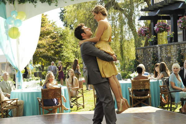 Still of Maggie Lawson and James Roday in Aiskiaregys (2006)
