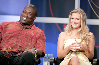 Reginald Ballard and Maggie Lawson at event of Crumbs (2006)