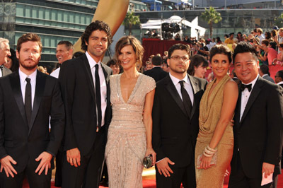 Adrian Grenier, Kevin Connolly, Rex Lee, Perrey Reeves, Jamie-Lynn Sigler and Jerry Ferrara at event of The 61st Primetime Emmy Awards (2009)