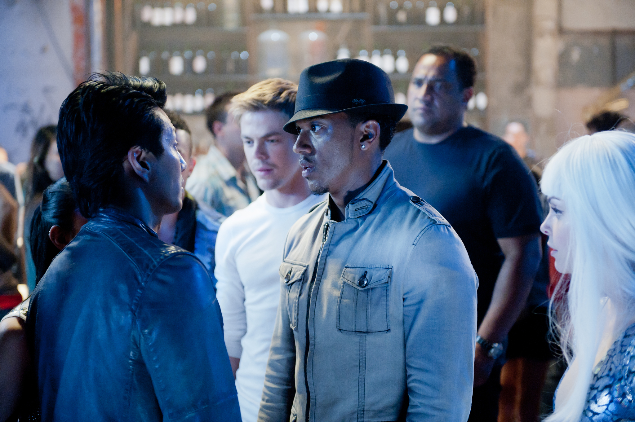 Still of Wesley Jonathan, Will Yun Lee and Derek Hough in Zenk pirmaji zingsni (2013)