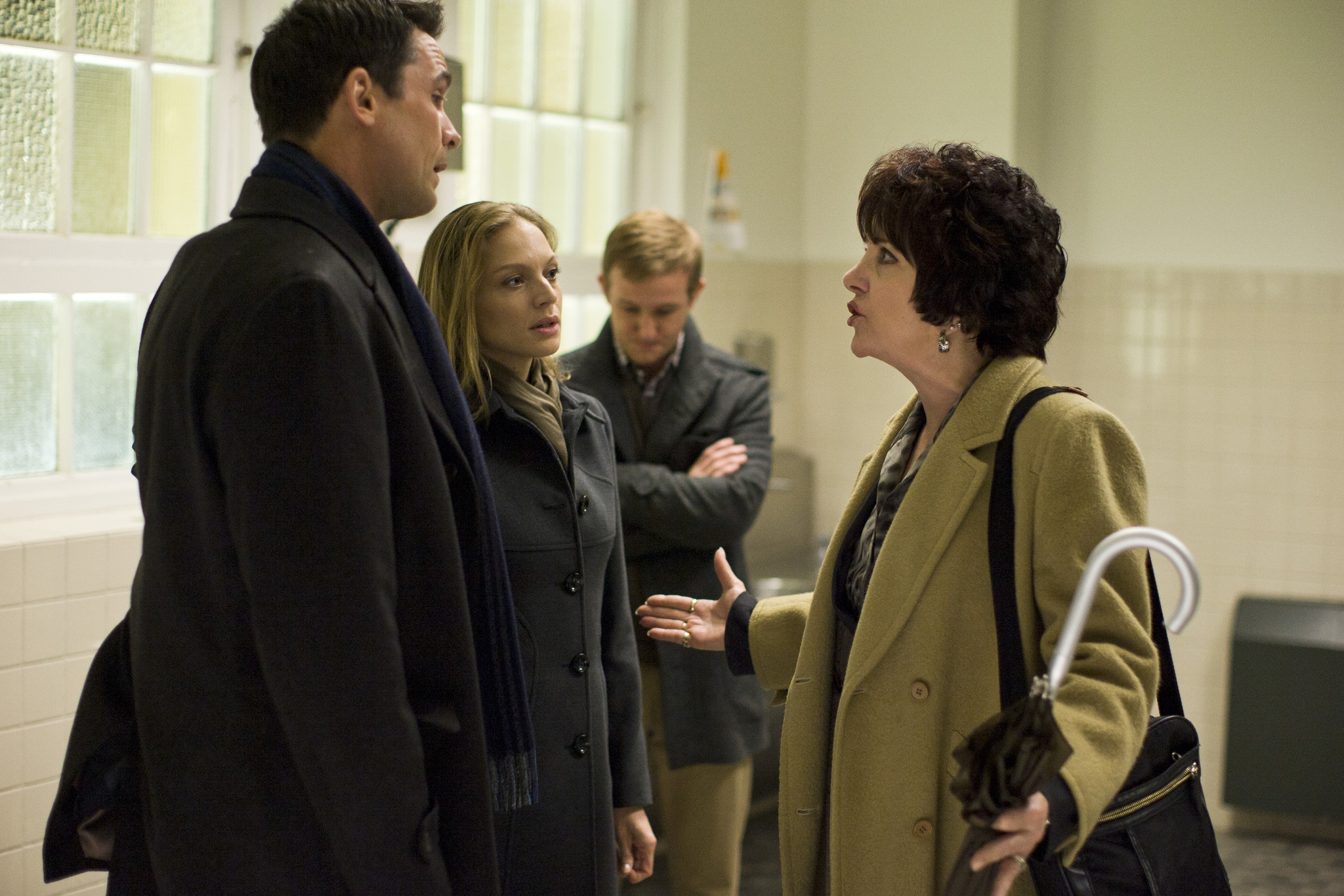 Still of Billy Campbell, Kristin Lehman, Lee Garlington and Eric Ladin in Zmogzudyste (2011)