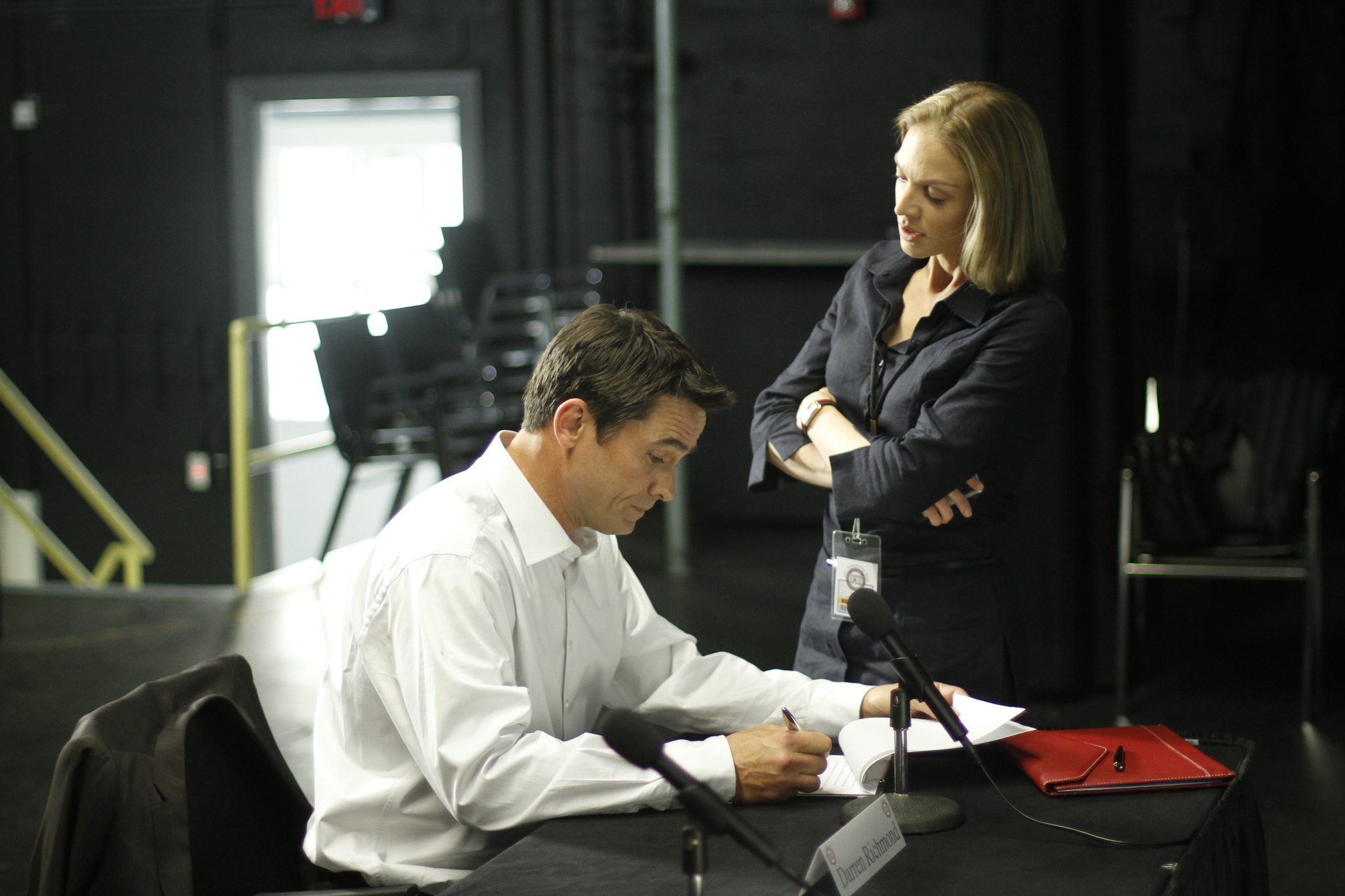 Still of Billy Campbell and Kristin Lehman in Zmogzudyste (2011)