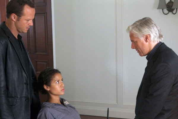 Still of Philippe Brenninkmeyer, Norman Lehnert and Gugu Mbatha-Raw in Undercovers (2010)