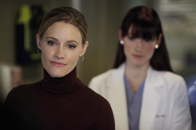 Still of Chyler Leigh and KaDee Strickland in Private Practice (2007)