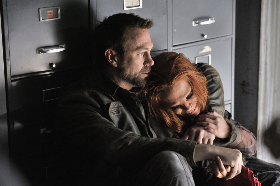 Still of Grant Bowler and Stephanie Leonidas in Defiance (2013)