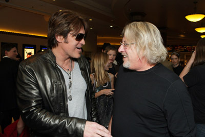 Billy Ray Cyrus and Brian Levant at event of Kaimynas snipas (2010)