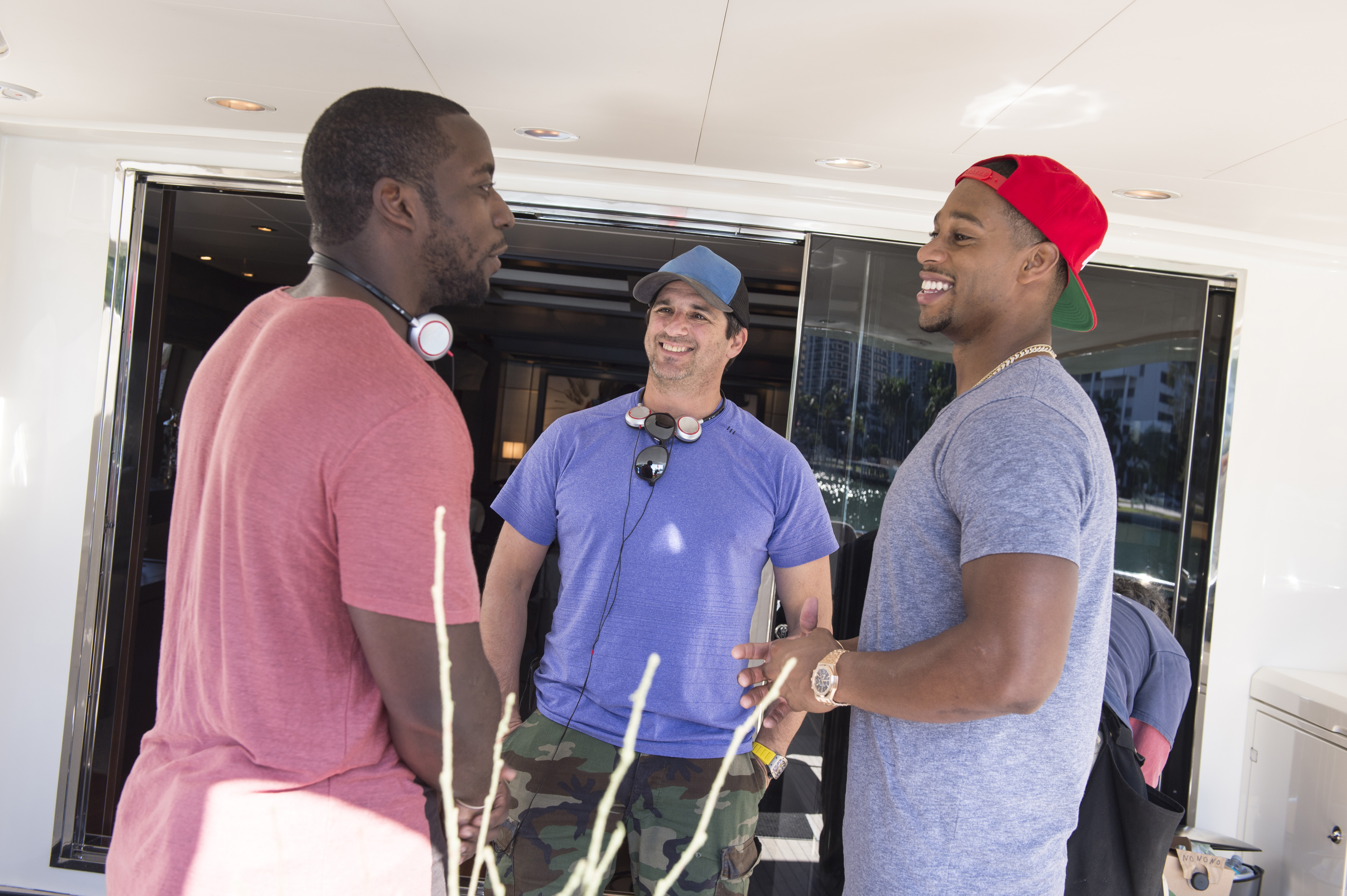 Still of Stephen Levinson, Rashard Mendenhall and Victor Cruz in Ballers (2015)