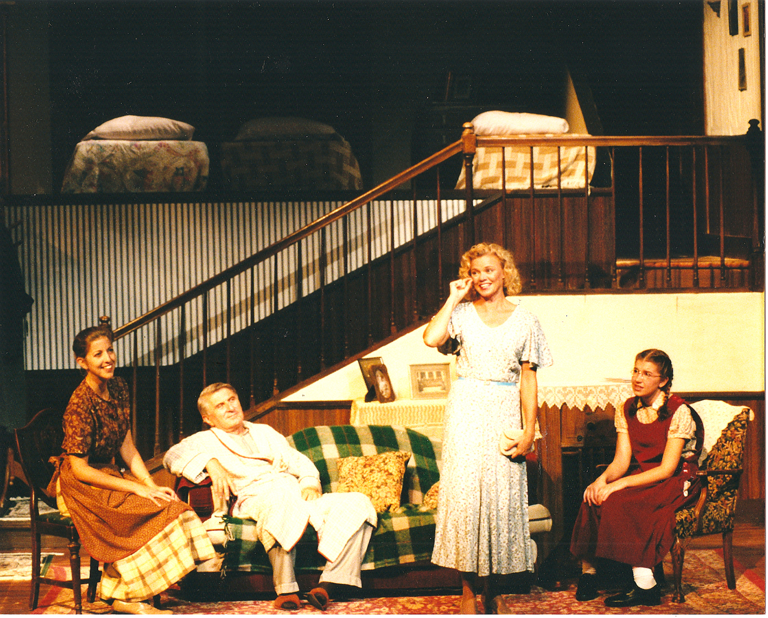 DH as Blanche in Brighton Beach Memoirs act 1