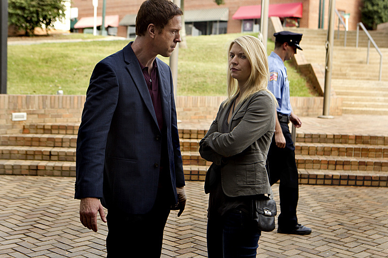 Still of Claire Danes and Damian Lewis in Tevyne (2011)