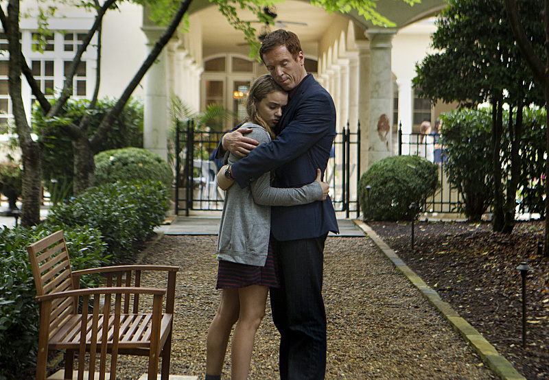 Still of Damian Lewis and Morgan Saylor in Tevyne (2011)