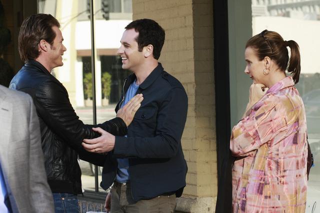 Still of Rachel Griffiths, Jason Lewis and Matthew Rhys in Brothers & Sisters (2006)