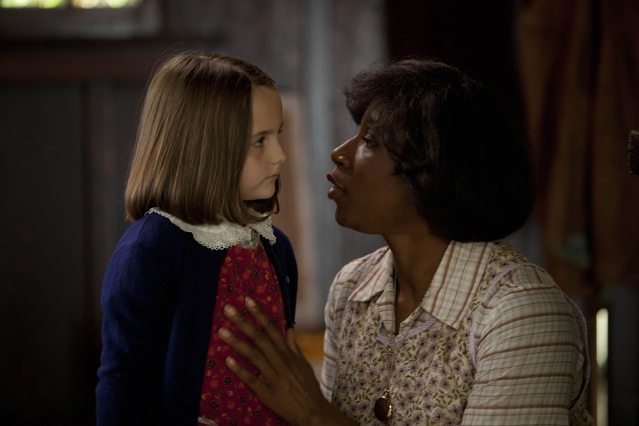 Still of Jenifer Lewis and Ava Acres in Five (2011)