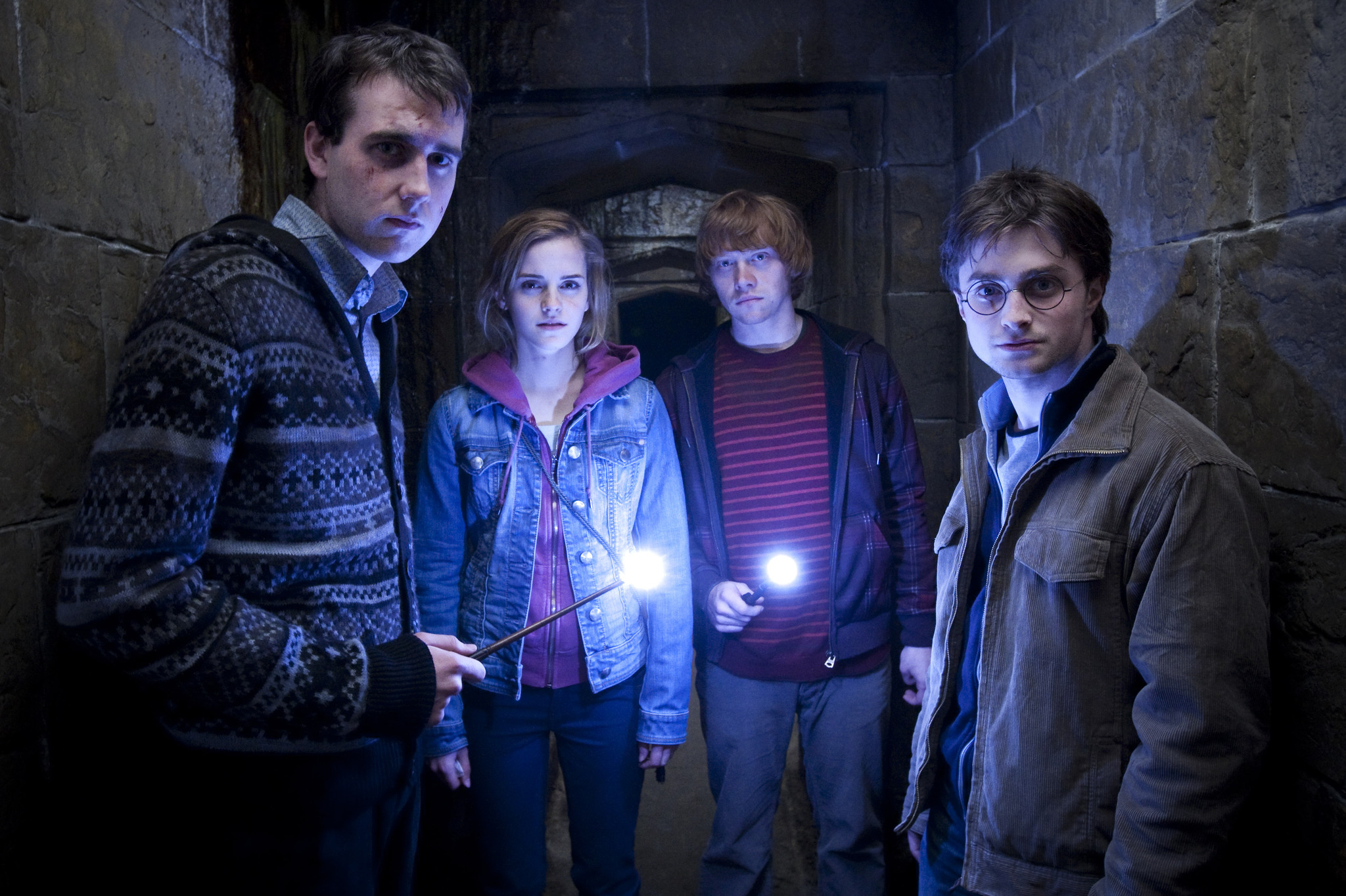 Still of Rupert Grint, Matthew Lewis, Daniel Radcliffe and Emma Watson in Haris Poteris ir mirties relikvijos. 2 dalis (2011)