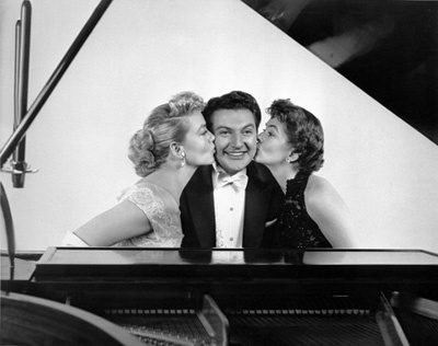 Lee Liberace with Dorothy Malone and Joanne Dru in 