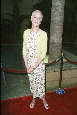 Judith Light at event of The Broken Hearts Club: A Romantic Comedy (2000)