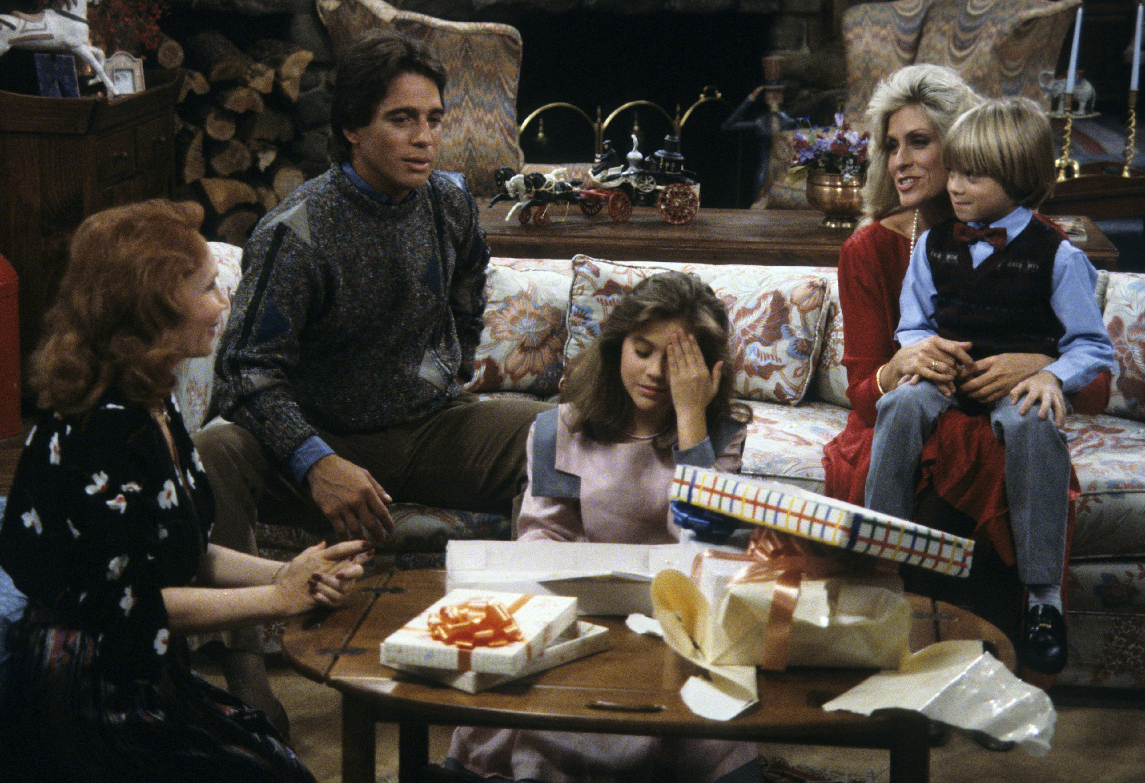 Still of Alyssa Milano, Tony Danza, Katherine Helmond, Danny Pintauro and Judith Light in Who's the Boss? (1984)