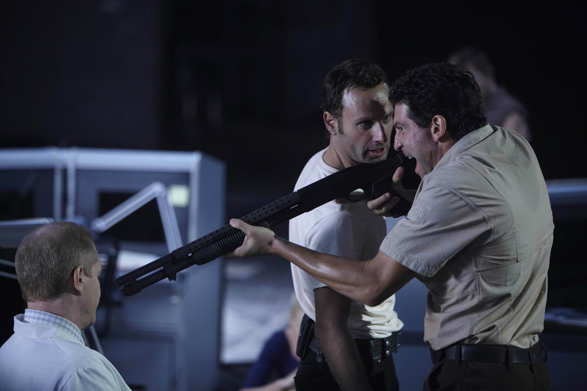 Still of Noah Emmerich, Andrew Lincoln and Jon Bernthal in Vaiksciojantys negyveliai (2010)