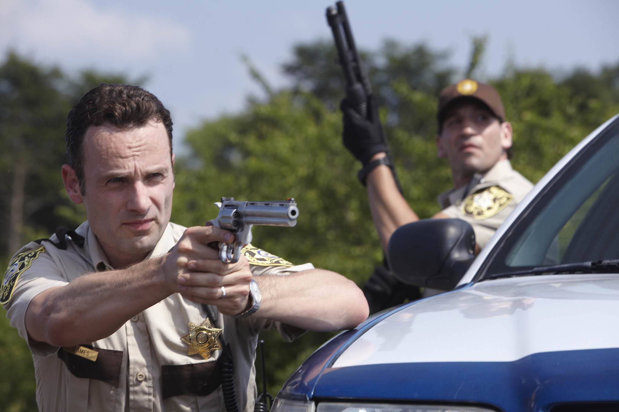 Still of Andrew Lincoln and Jon Bernthal in Vaiksciojantys negyveliai (2010)