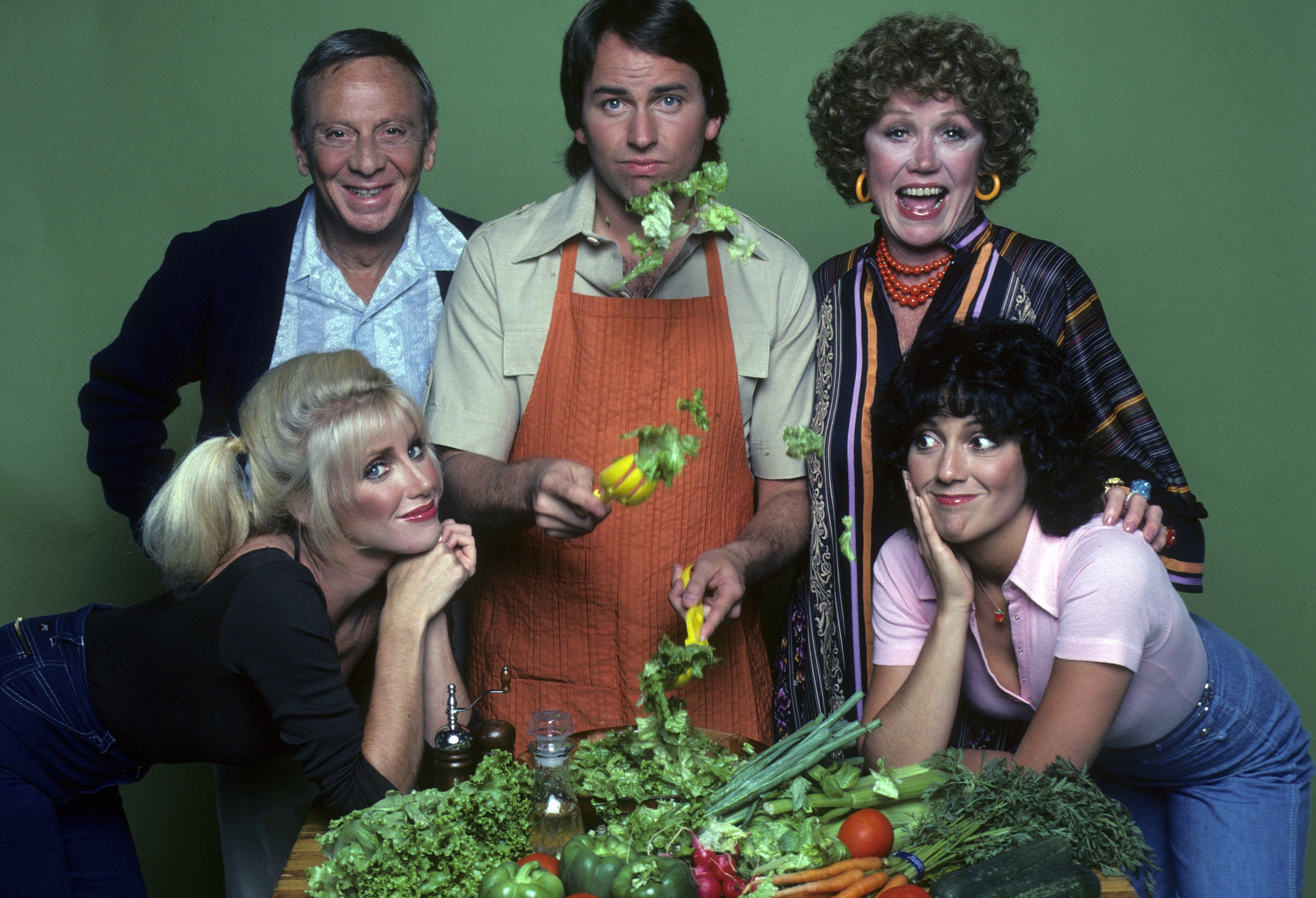 Still of John Ritter, Norman Fell, Suzanne Somers, Joyce DeWitt and Audra Lindley in Three's Company (1977)