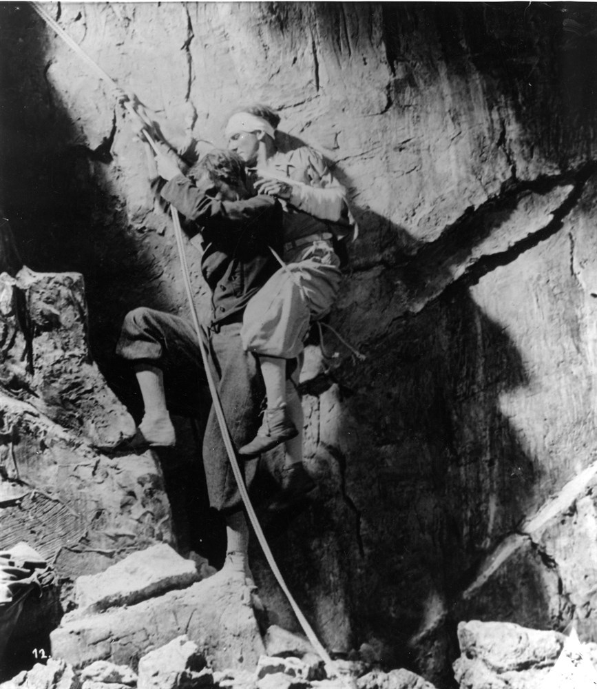 Still of Alois Johannes Lippl in Im Schatten des Berges (1940)