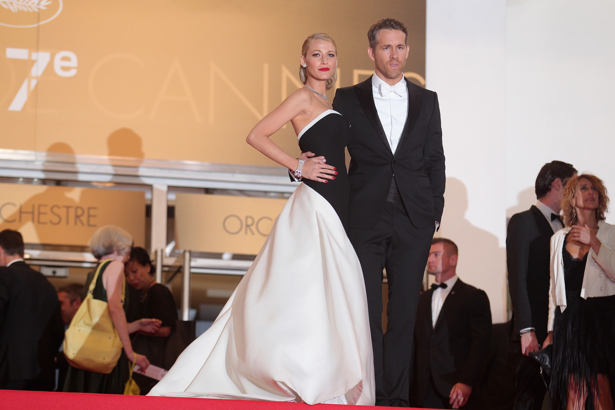 Ryan Reynolds and Blake Lively at event of The Captive (2014)