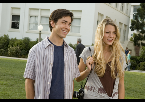 Still of Blake Lively and Justin Long in Accepted (2006)