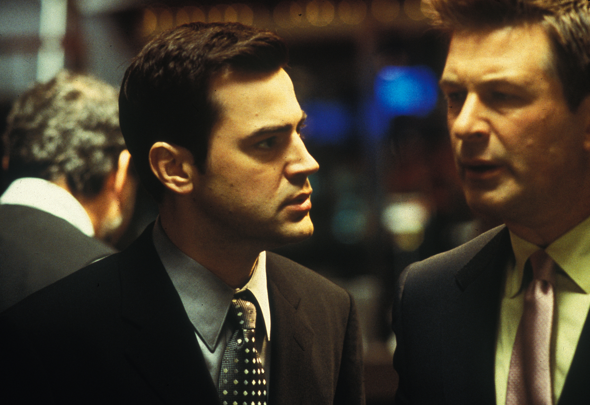 Still of Alec Baldwin and Ron Livingston in The Cooler (2003)