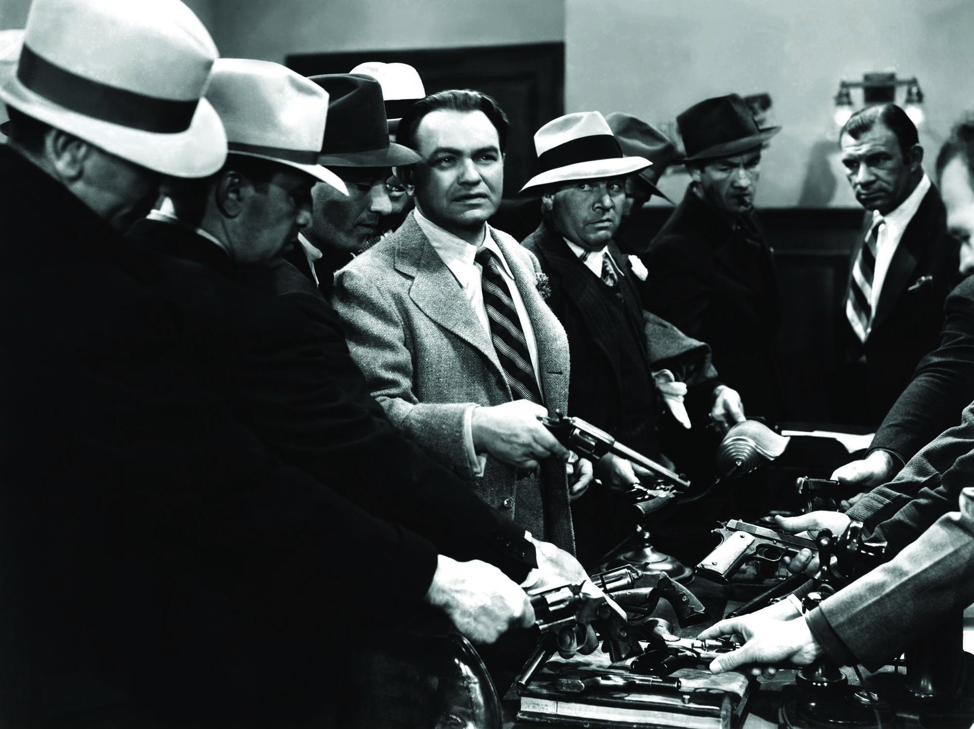 Still of Edward G. Robinson and George Lloyd in A Slight Case of Murder (1938)