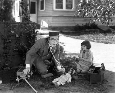 Still of Harold Lloyd in Dr. Jack (1922)