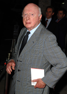 Norman Lloyd at event of As - ne blogesne (2005)