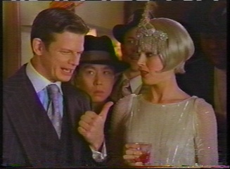 Bill Lobley with Julie Bowen in 'ED' (NBC)