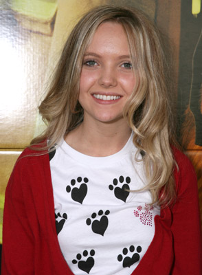 Hannah Lochner at event of Firehouse Dog (2007)