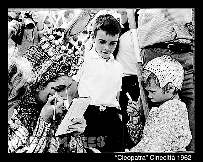 Elisabeth Taylor and Loris Cesarione in Cleopatra