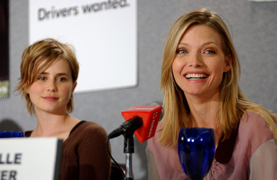 Michelle Pfeiffer and Alison Lohman at event of White Oleander (2002)