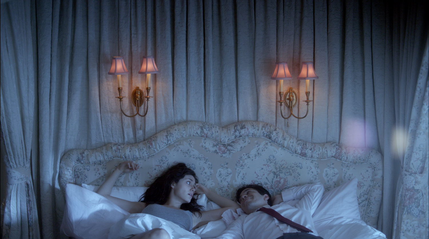 Still of Emmy Rossum and Justin Long in Comet (2014)