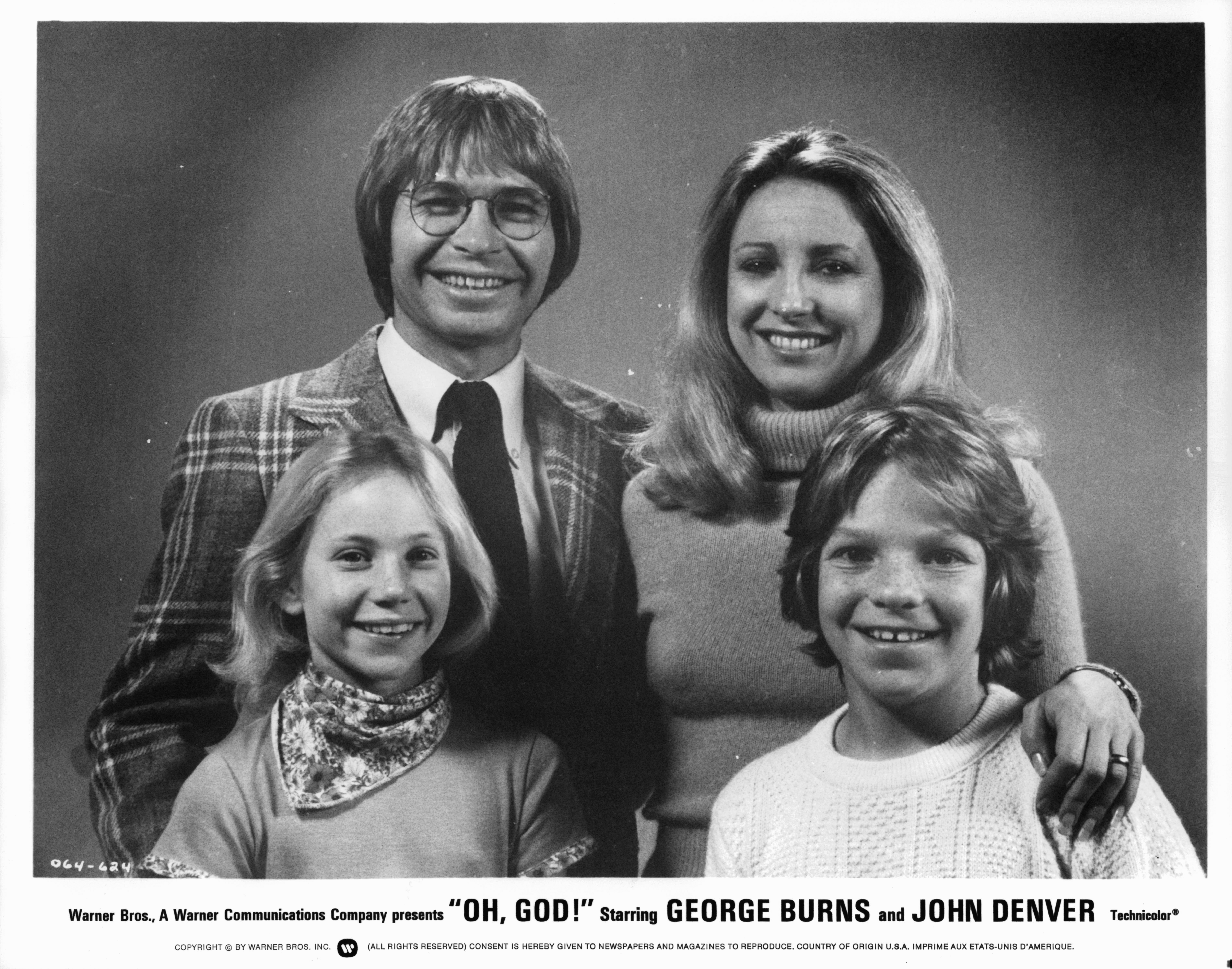 Still of John Denver, Teri Garr, Moosie Drier and Rachel Longaker in Oh, God! (1977)