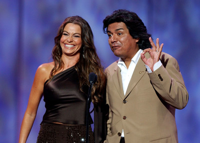 Sofía Vergara and George Lopez at event of ESPY Awards (2003)