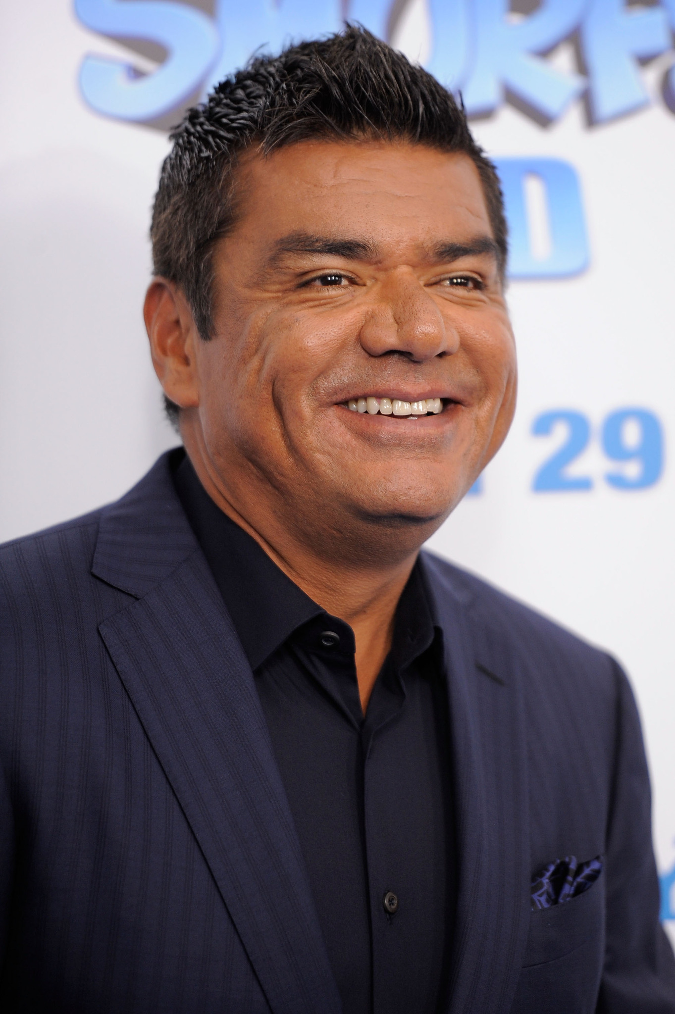 George Lopez at event of Smurfai 3D (2011)