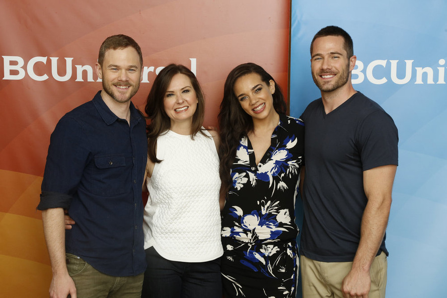 Aaron Ashmore, Michelle Lovretta, Luke Macfarlane and Hannah John-Kamen at event of Killjoys (2015)