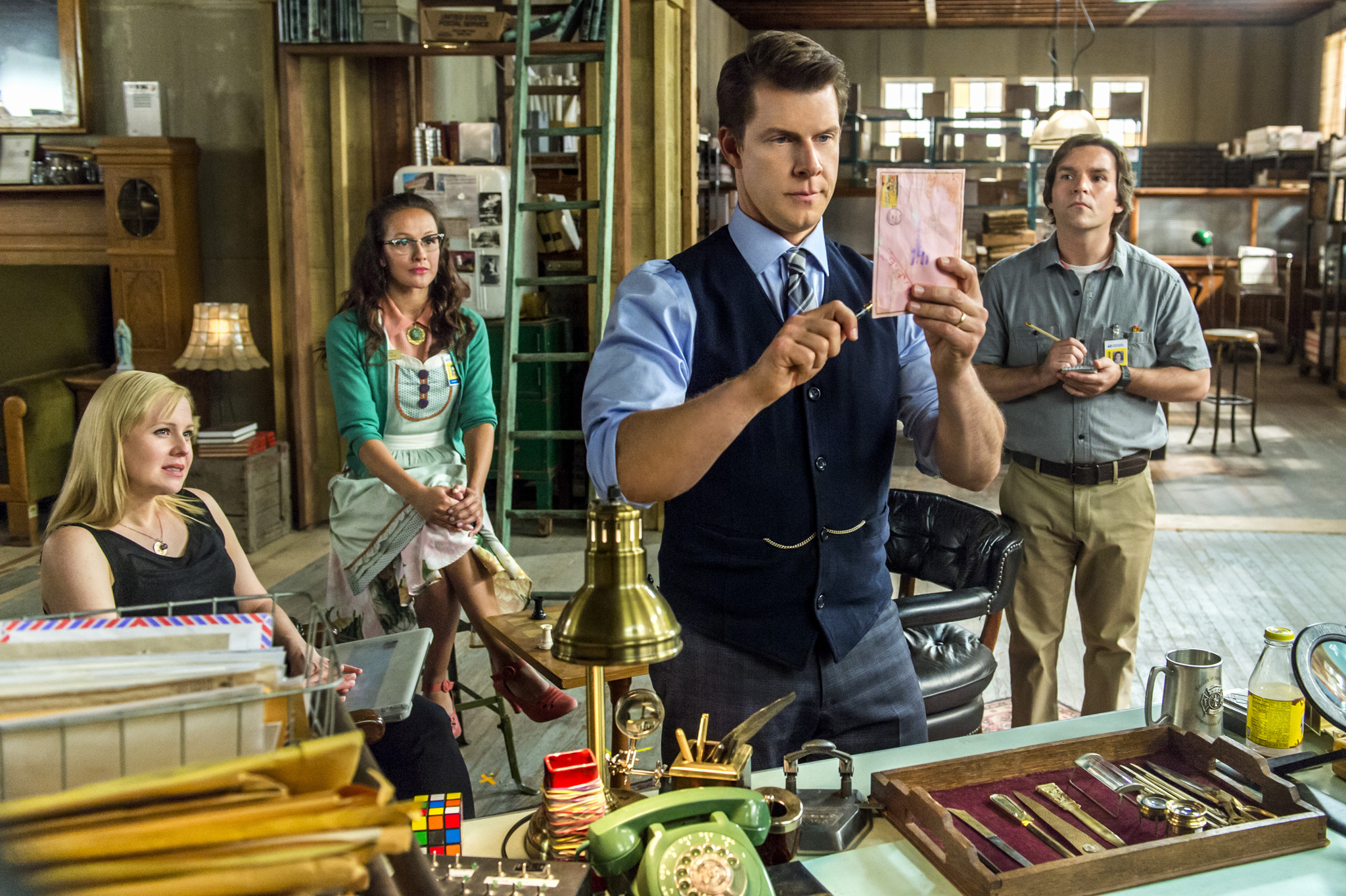 Still of Kristin Booth, Crystal Lowe, Eric Mabius and Geoff Gustafson in Signed, Sealed, Delivered (2014)