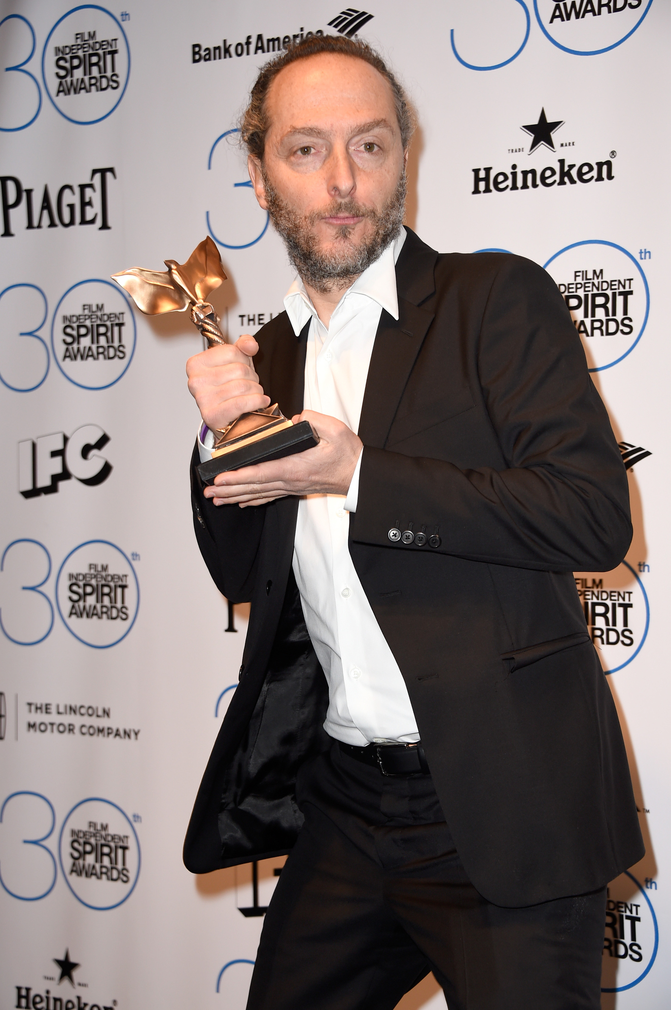 Emmanuel Lubezki at event of 30th Annual Film Independent Spirit Awards (2015)
